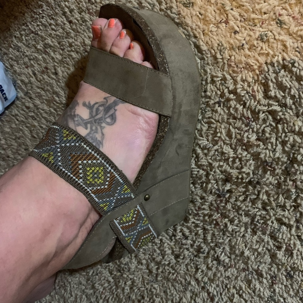 Dark gray taupe platform sandals